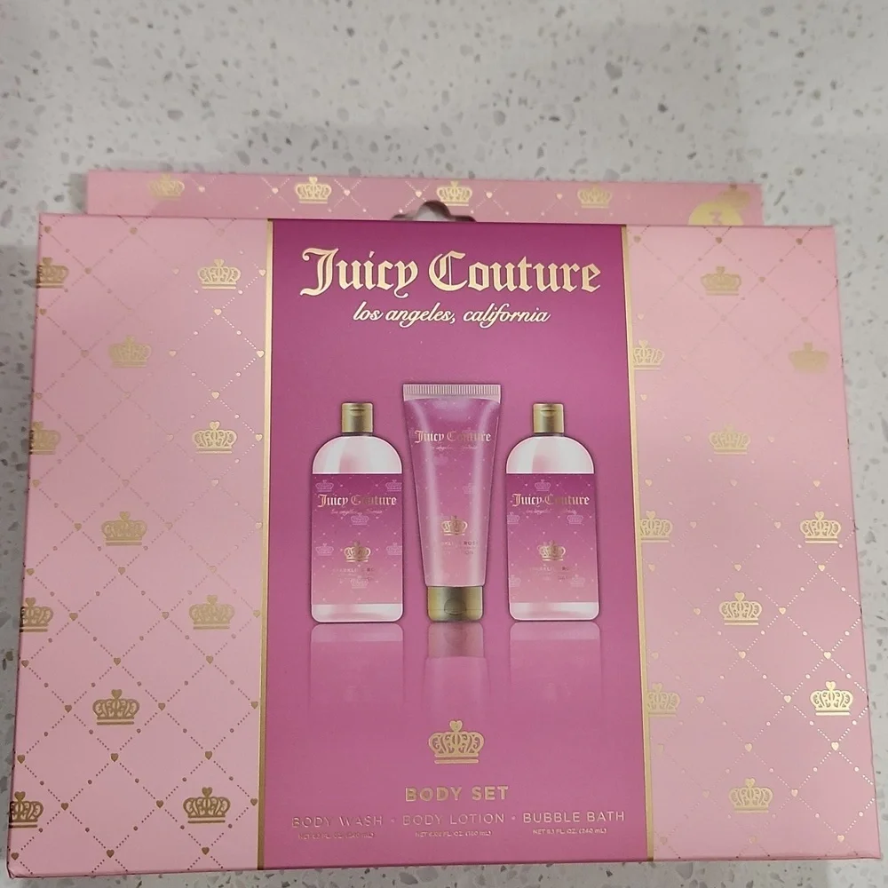 💕▪️Juicy Couture▪️ Pink Body Set Body Wash Body Lotion Bubble Bath New In Box